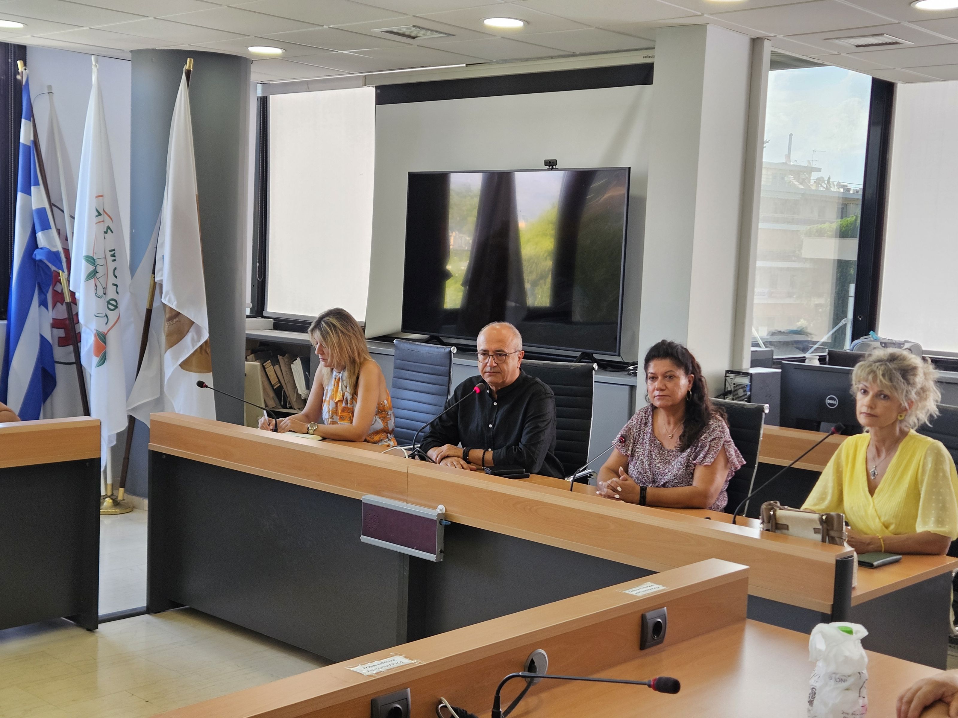 Συνάντηση σχολικές καθαρίστριες 2025-08 (1)