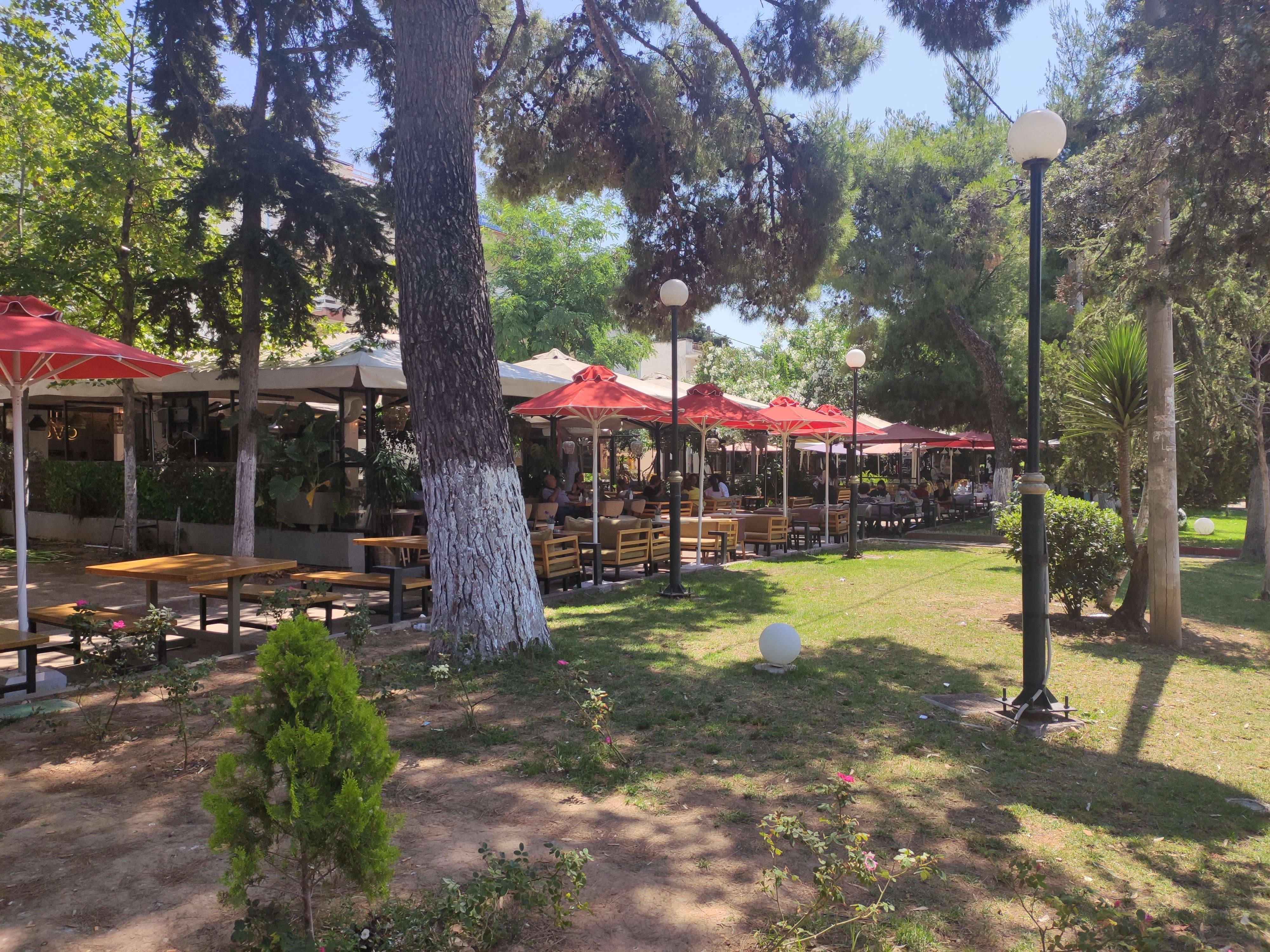 Καταστήματα κέντρο εστίαση