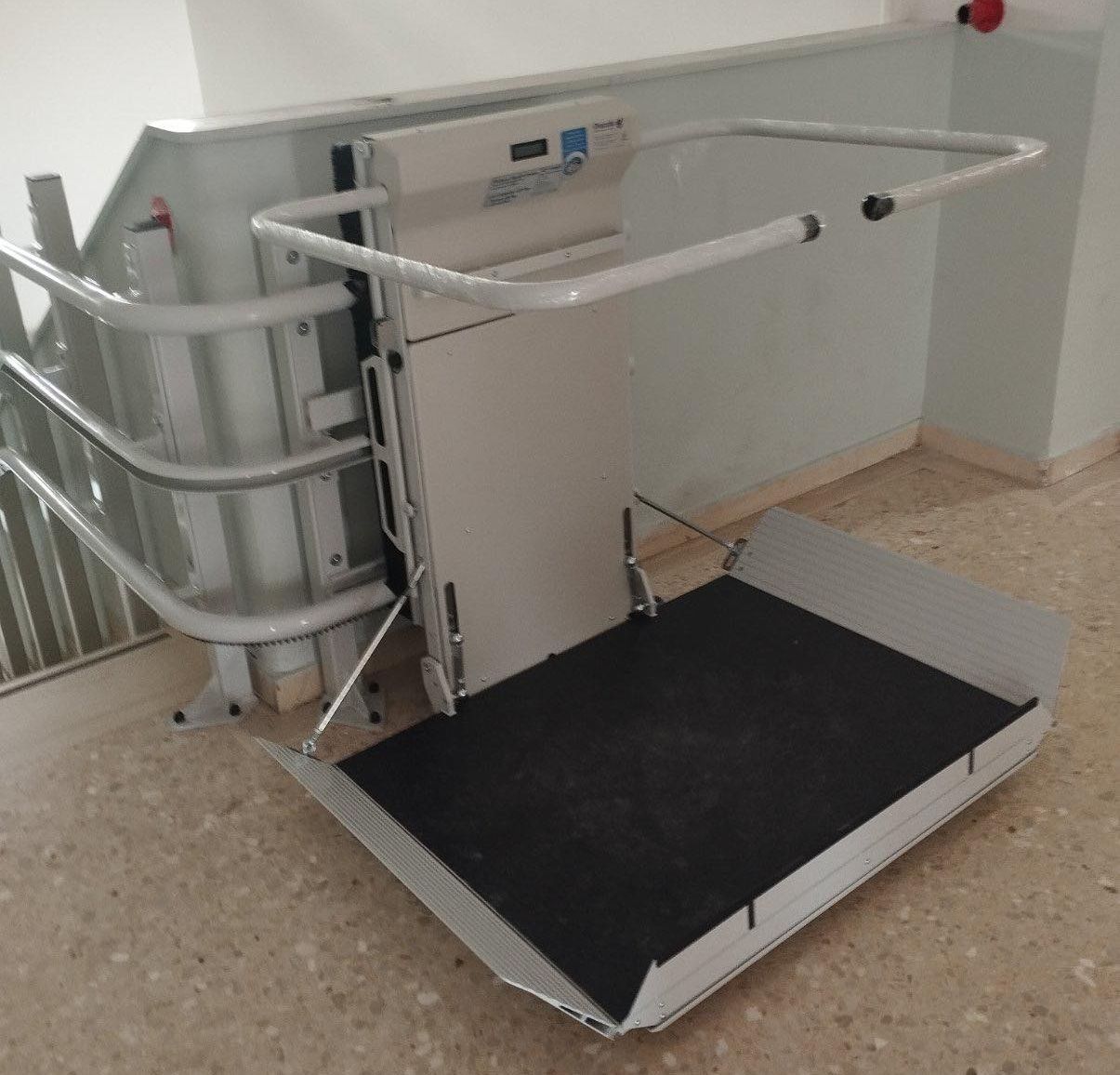 Εγκατάσταση αναβατόριου 9ο-10ο Δημοτικό (1)