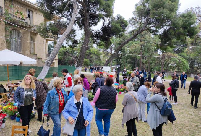 Πρώτη Πρωτομαγιά μέσα στο Κτήμα Φιξ έκαναν οι Ηρακλειώτες στη γιορτή του Δήμου Ηρακλείου Αττικής